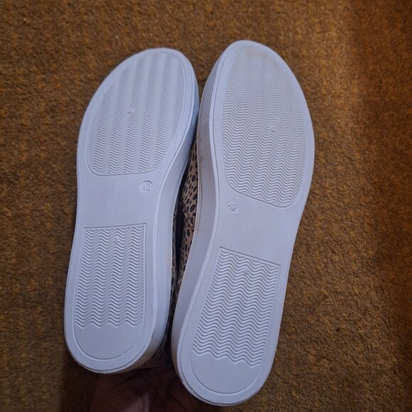 SPRING BOOTS.BRAND NEW. - Picture 3 of 3